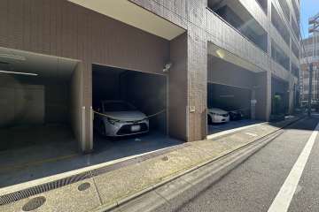 敷地内駐車場（屋内平面式）