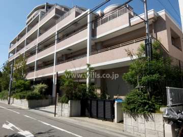 セレッソコート芦屋竹園町の外観（南東側から）