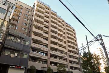 シーアイマンション上野の外観(南東側から)