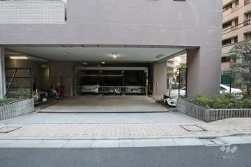 敷地内駐車場（屋内機械式）