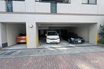 敷地内駐車場（屋内平面式）