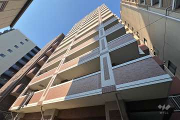 ライオンズグローベル浅草雷門の外観（南側から）