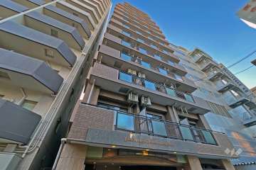 ライオンズマンション浅草雷門の外観（北東側から）