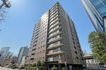 朝日上野マンションの外観（北東側から）　