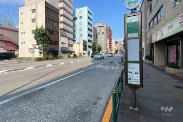 敷地北側の前面道路　