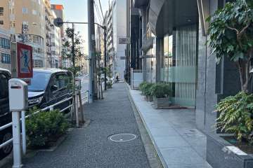 敷地東側の前面道路