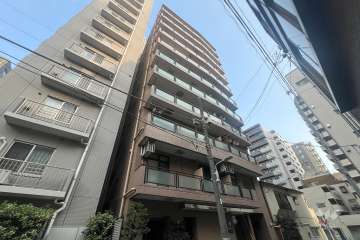 リーラ仲御徒町の外観（北西側から）