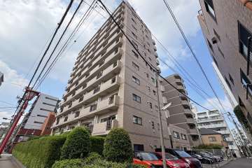 サンレイ浅草の外観（南東側から）