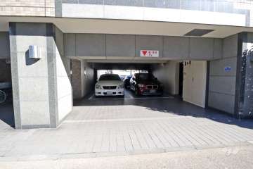 敷地内駐車場（屋内平面式）