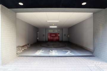 敷地内駐車場（屋内機械式）