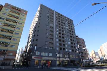 ミサワホームズ三ノ輪の外観（南東側から）