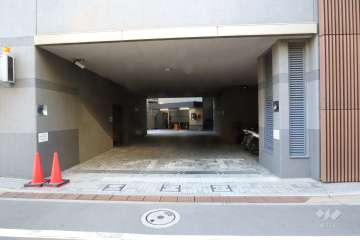 駐車場の出入り口