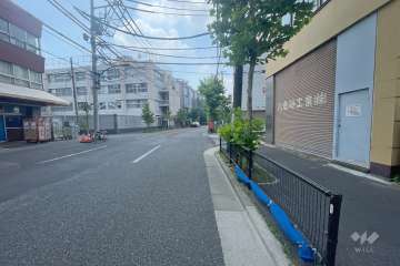 敷地東側の前面道路　