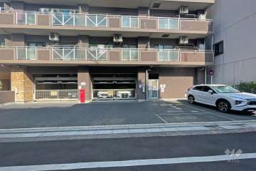 敷地内駐車場（屋外平面式・屋内機械式）