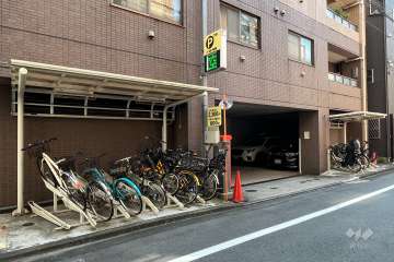 駐輪場（屋根付き）