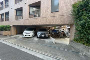 敷地内駐車場（屋内平面式）　