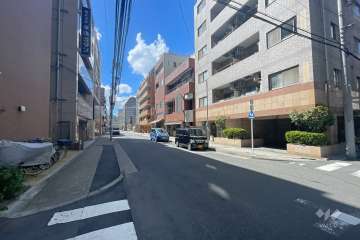 敷地南側の前面道路