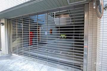 駐車場出入口（リングシャッター付き）