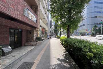 敷地北西側の前面道路