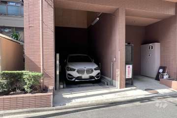 敷地内駐車場（屋内機械式）