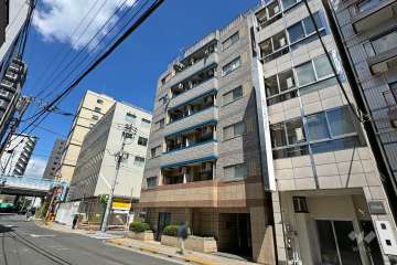上野アムフラットの外観（南東側から）