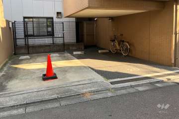 敷地内駐車場（屋外平面式）