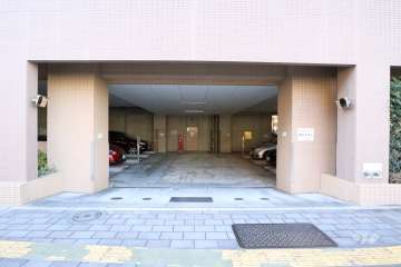敷地内駐車場（屋内機械式）　