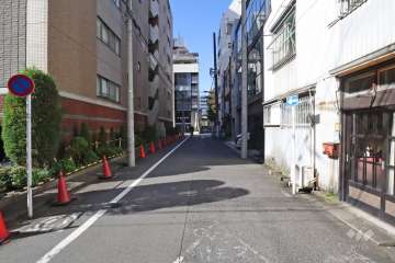敷地北側の前面道路　