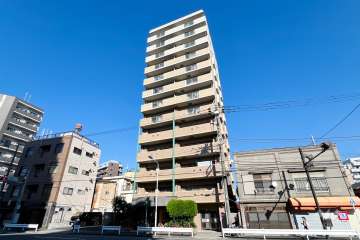 センチュリー三ノ輪の外観（南側から）