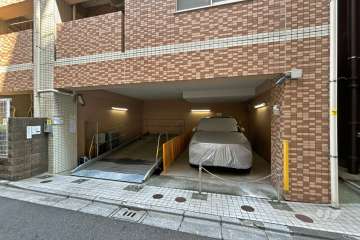 敷地内駐車場（屋内機械式）