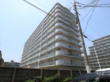 日商岩井香櫨園マンション2号棟の外観（南東側から）