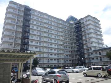 日商岩井香櫨園マンション2号棟の外観（北東側から）
