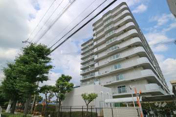 日商岩井香枦園マンション２号棟の外観（南西側から）