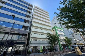 アデッソ上野ベレッツアの外観（北西側から）