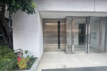 駐輪場の出入口