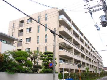 ジェイグラン甲子園口天道町の外観(南西側から)