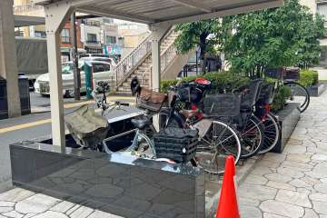 駐輪場とバイク置場