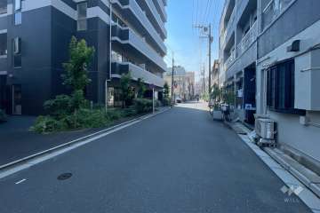 敷地北側の前面道路　