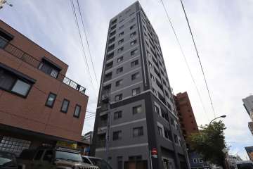 ハイネスクラウズ浅草の外観(北西側から)