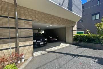 敷地内駐車場（屋内平面式）