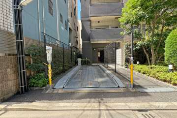 敷地内駐車場（屋外機械式）