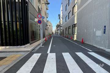 敷地北側の前面道路