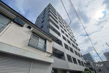 日神デュオステージ浅草今戸の外観（南西側から）