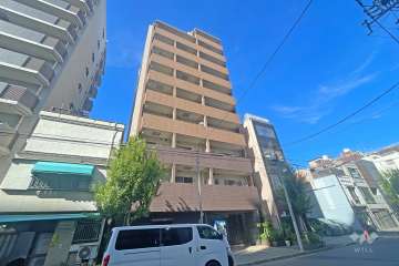 クレイシア新御徒町の外観（南西側から）