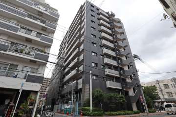 サンクタス浅草レジデンスの外観(北東側から)