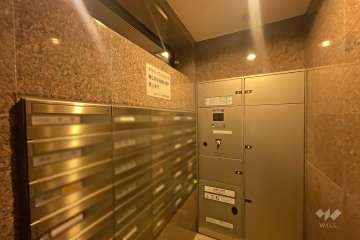 共用ポストと宅配ボックス