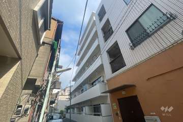 グランドール根岸の外観（南西側から）