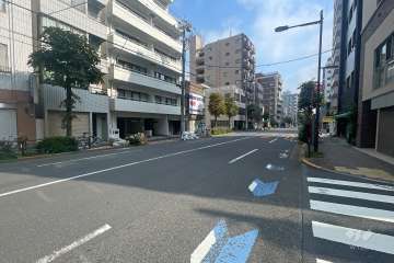 敷地南東側の前面道路　