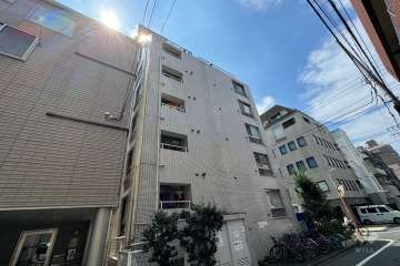 クリオ入谷壱番館の外観（北東側から