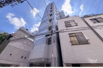 コンフォート入谷の外観（北西側から）